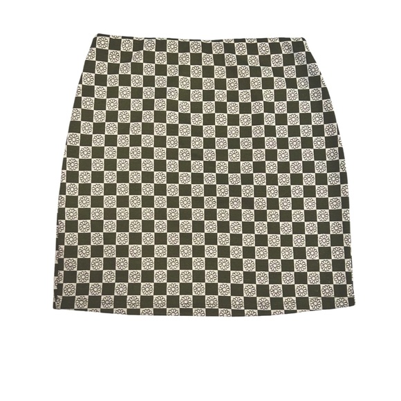 Belle du jour Double Knit Pull-on Skirt Juniors Medium - Picture 2 of 9